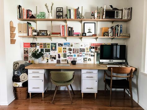 Small Offices, Art Studio Space, Art Studio Room, Oak Shelves, Maximalist Decor, Studio Room, A Desk, Studio Space, Home Office Design