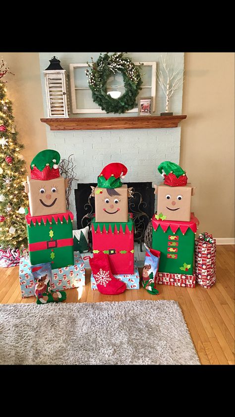 Gift Tower Ideas Christmas, Christmas Present Tower Ideas, Gift Towers Christmas, Christmas Tower Ideas, Elf Wrapping Ideas, Christmas Gift Tower, Elf Wrapping Presents, Christmas Gift Towers For Kids, Elf Christmas Wrapping Ideas