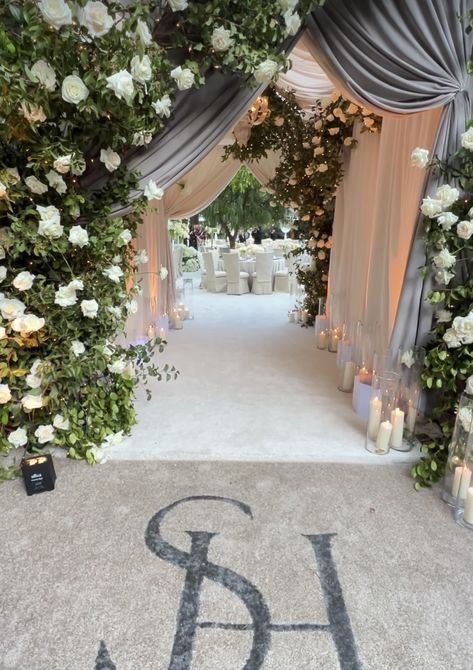 Hallway Wedding Decorations, Wedding Flower Entrance, Wedding Reception Entrance Decor, Reception Entrance Decor, Wedding Entrance Table, Weddings 2025, Preston Bailey Wedding, Front Entrance Decor, Tent Weddings