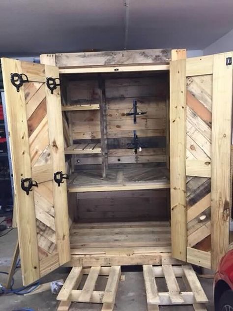 Tack Storage, Tack Locker, Tack Box, Storage Lockers, Animal Husbandry, Tack Room, Diy Furniture Easy, Horse Stuff, Cupboard