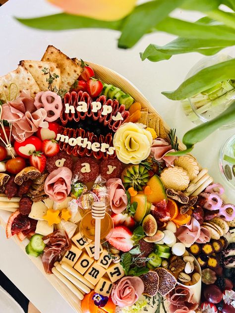 Mother’s Day Charcuterie Brunch, Charcuterie Mothers Day Board, Mothers Day Spread, Mother’s Day Charcuterie Board Ideas, Mother’s Day Fruit Tray Ideas, Mother’s Day Charcuterie Box Ideas, Mother’s Day Charcuterie Ideas, Mom Charcuterie Board, Mother’s Day Charcuterie Board