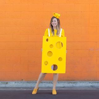 DIY Easy Cheese Costume (Cheeseboard Costume) | Club Crafted Cheese Halloween Costume, Creative Halloween Costumes For Women, Cheese Costume, Modest Halloween Costumes, Food Halloween Costumes, 3 People Costumes, Magic Reindeer Food, Halloween Costumes For Women, Food Costumes