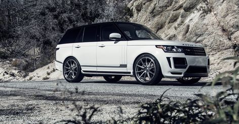 white Land Rover Range Rover land rover range rover #vogue #white side view #1080P #wallpaper #hdwallpaper #desktop Range Rover Wallpaper, Land Rover Suv, Range Rover Sport 2017, Range Rover Sport Black, Defender Suv, Pink Range Rovers, Range Rover 2018, Range Rover White, White Suv