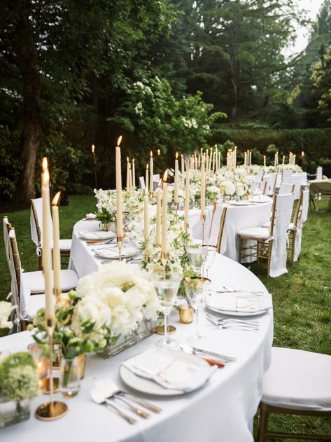 Hamptons Backyard, Hamptons Garden, Floral Chuppah, Timeless Wedding Decor, Wedding Vogue, Hamptons Wedding, Classic Wedding Decorations, Candles Photography, Vogue Wedding