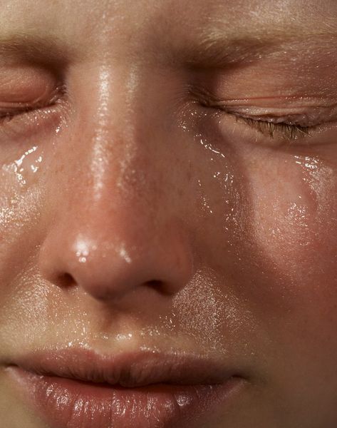 cinematic photographs about women crying in classic film - i-D Fake Tears, Feminist Literature, Yennefer Of Vengerberg, Perks Of Being A Wallflower, Face Reference, Foto Art, 인물 사진, Classic Films, Art Plastique