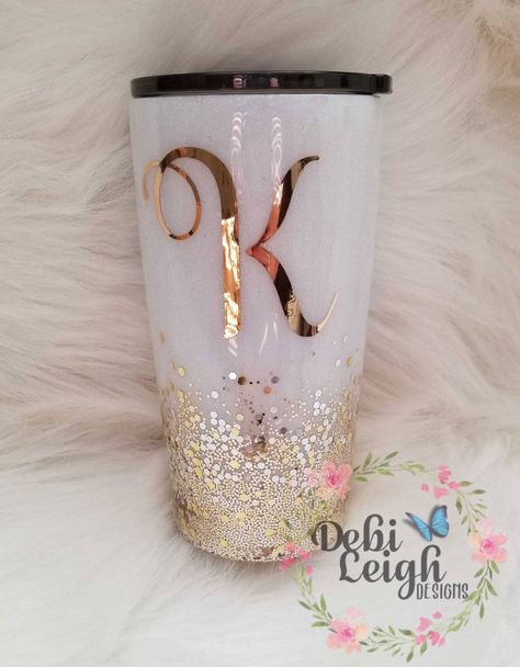 Gold Glitter Ombre, Yeti Cup Designs, Ombre Tumbler, Tumblr Cup, Tumbler Cups Personalized, Diy Tumbler, Epoxy Tumbler, Glitter Tumbler Cups, Diy Glitter