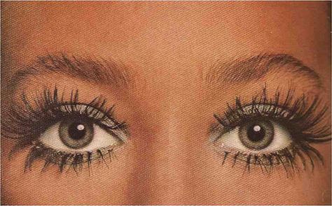 70s Eye Makeup, 60s Eye Makeup, 60s Aesthetic, 60s Makeup, 70s Makeup, Jean Shrimpton, Retro Makeup, Fashion Magazines, Vintage Makeup