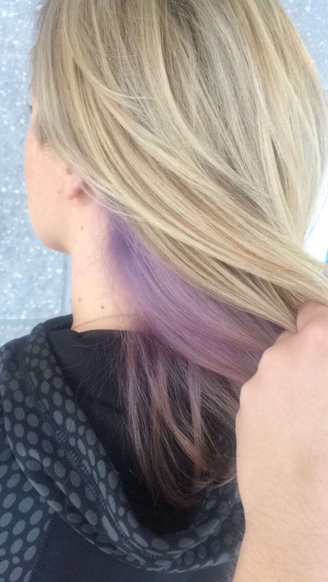 Peekaboo lilac with ash blonde highlights Purple Peekaboo Hair, Purple Blonde Hair, Pastel Purple Hair, Peekaboo Highlights, Peekaboo Hair, Ash Blonde Highlights, Lilac Hair, Hair Color Pastel, Platinum Blonde Hair