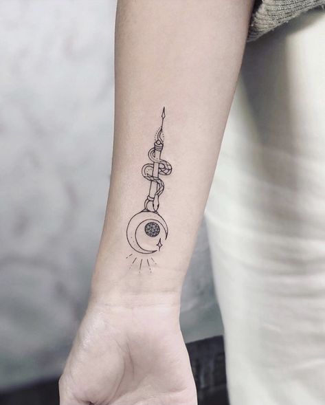 @nothingwildtattoo on insta Sailor Moon Scepter Tattoo, Sailor Moon Scepter, Scepter Tattoo, Moon Scepter, Snake Wand, Wand Tattoo, Sailor Moon Tattoo, B Tattoo, Japan Tattoo