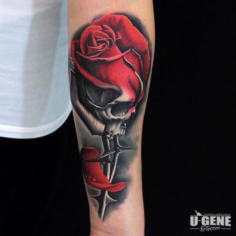 110 imagens de tatuagens de caveira estilosas e inspiradoras Rose Tattoo Ideas For Men, Skull And Rose Tattoo, Rose Tattoo Ideas, Mangas Tattoo, Rose Tattoo Forearm, Skull Rose Tattoos, Rose Drawing Tattoo, Rose Tattoo Sleeve, Ink Therapy