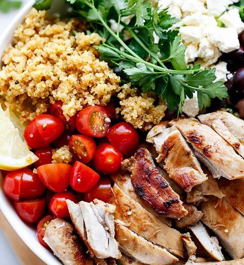 8 Satisfying Grain-Bowl Meals Under 400 Calories | SELF Burrito Board, Balsamic Chicken Salad Recipe, Beet And Apple Salad, Balsamic Chicken Salad, Pork Tenderloin Dinner, Super Low Calorie Recipes, Low Calorie Recipes Easy, Meals Under 400 Calories, Lemon Quinoa