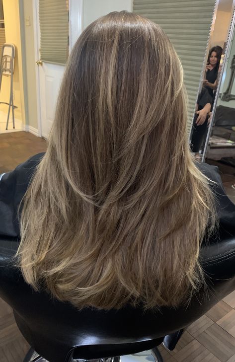 Brown Hair Inspo, Brunette Hair With Highlights, Brown Hair Balayage, Blonde Hair Inspiration, Blonde Hair Looks, Haircuts Straight Hair, Hair Inspo Color, Light Hair, Light Brown Hair