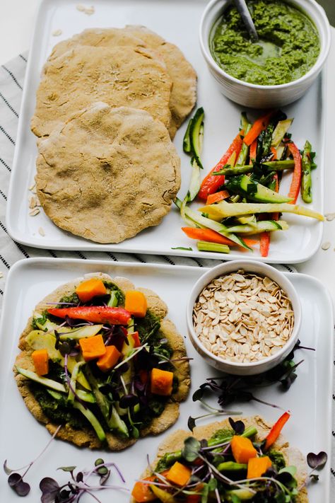 Oatmeal Flatbread, Flatbread Toppings, Hot Oats, Roast Zucchini, Quaker Oats, Oats Quaker, Healthy Digestive System, Flat Bread, Rolled Oats