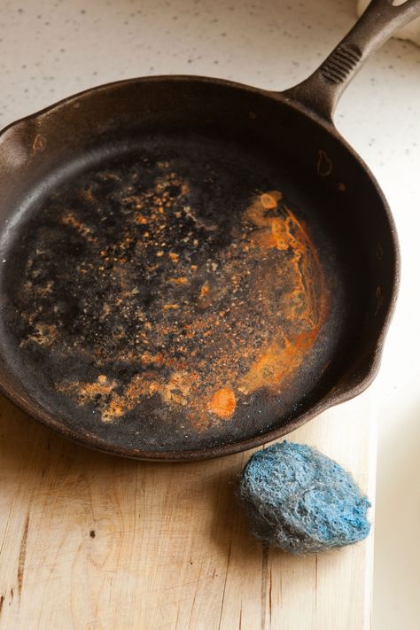 How to Restore a Rusty Cast Iron Skillet  Cleaning Lessons from The Kitchn Cast Iron Skillet Cleaning, Rusty Cast Iron Skillet, Cast Iron Care, Cast Iron Cleaning, Iron Skillet Recipes, Dutch Oven Cooking, Cast Iron Skillet Recipes, Cast Iron Recipes, Iron Skillets