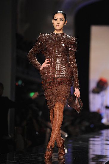 Gaultier - mixing crocodile leather with crochet lace Designer Crochet, Haute Couture Gowns, Expensive Taste, Model Walks, French Fashion Designers, Women's Wear, Couture Gowns, Paul Gaultier, Fall Style