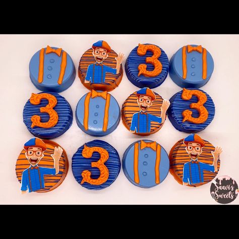 Blippi Treat Table, Blippi Cupcake Cake, Blippi Cake Pops, Blippi Cookies, Blippi Party, Mario Theme, Son Birthday, Birthday Party Treats, Cupcake Birthday Cake