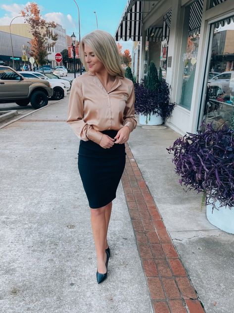 Casual pencil skirt outfits