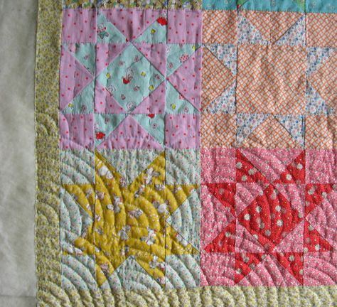 Baptist Fan Quilting, Hand Quilting Frames, Easy Hand Quilting, Scraps Quilt, Hand Quilting Designs, Quilt Stitches, Quilting Stitch Patterns, Quilting Stitches, Patchwork Quilting Designs