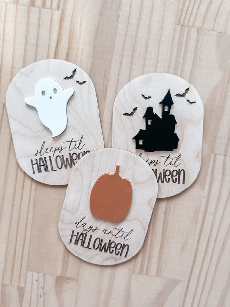 Halloween Countdown fridge Magnet Days Until Halloween, Halloween Activity, Halloween Countdown, Halloween Sign, Kids Signs, Halloween 2023, Baltic Birch Plywood, Be Natural, Halloween Activities