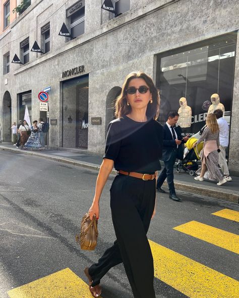 Life lately (MFW edition) 💛 | Instagram Brown Belt Outfit Women, Brown Belt Outfit, Belt Outfit, Elegant Work Outfits, Chic Work Outfits Women, Work Outfits Women Office, Work Outfits Women Summer, Mode Instagram, Stylish Work Attire