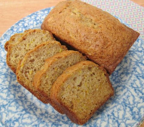 Yellow Squash Bread Recipe, Pressure Cooker Beef Stroganoff, Downeast Maine Pumpkin Bread, Summer Squash Bread, Squash Bread, Yellow Squash Recipes, Summer Squash Recipes, Sweet Potato Bread, Chocolate Chip Bread