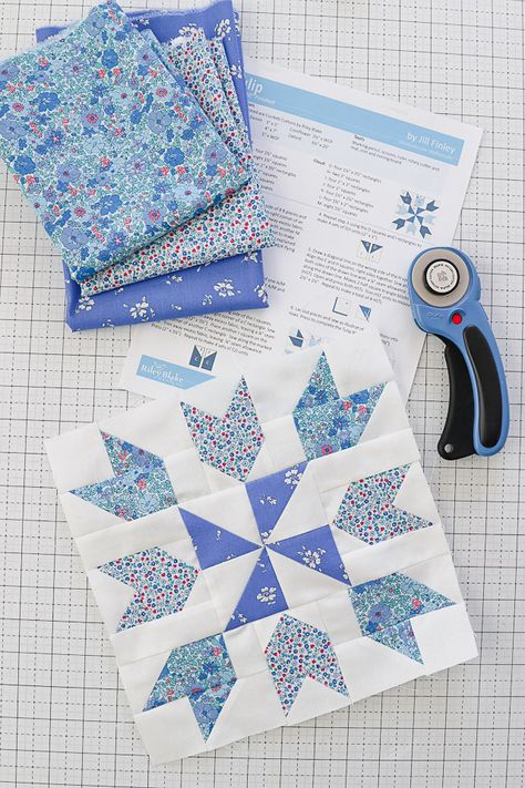 Weekend Update + Valentine Sewing Inspiration - Diary of a Quilter - a quilt blog 20 Inch Quilt Blocks, Different Quilt Blocks, Small Quilt Blocks, Quilt Along, Two Color Quilt Blocks, Snowflake Quilt Blocks Free Pattern, Pinwheel Quilts, Mini Quilt Blocks, Embroidery Quilt Blocks