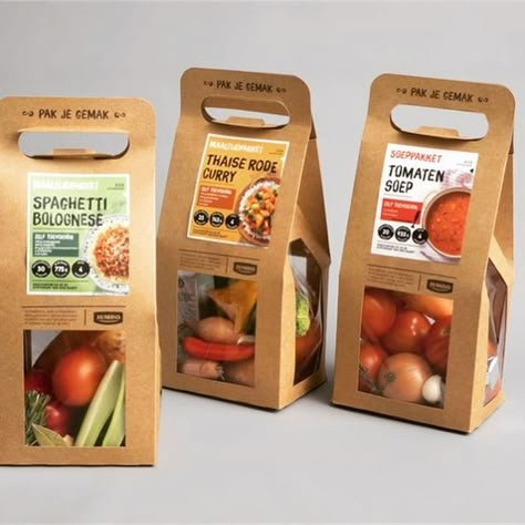 Fresh Produce Packaging, Vegetable Packaging, Fruit Basket Gift, Vegetable Boxes, Grocery Store Design, Fruit Packaging, Fruit Box, Spaghetti Bolognese, Box Packaging Design