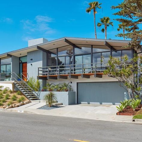 75 Mid-Century Modern Two-Story Exterior Home Ideas You'll Love - December, 2024 | Houzz Midcentury Modern Florida Home, Two Story Mid Century Modern Exterior, Mcm House Exterior, Mid Century Home Exterior, Midcentury Modern House Exterior, Mid Century Modern Exterior, Mid Century Exterior, Mcm House, Exterior Home