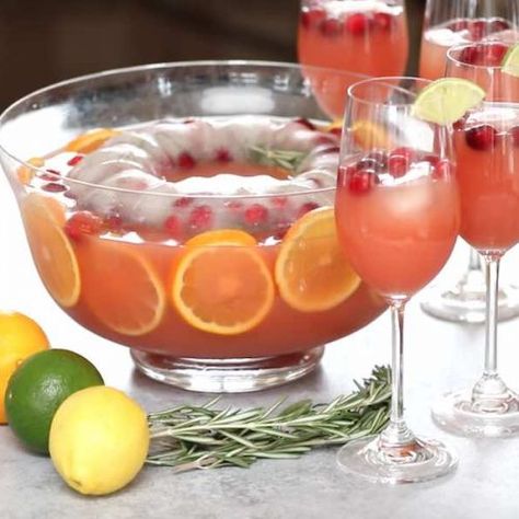 Here is a suggested presentation of the Holiday Punch Bowl Ice Rings For Punch, Vodka Punch, Holiday Punch Recipe, Ice Ring, Chicken Crockpot Recipes Easy, Holiday Punch, Christmas Punch, Punch Bowls, Chicken Slow Cooker Recipes