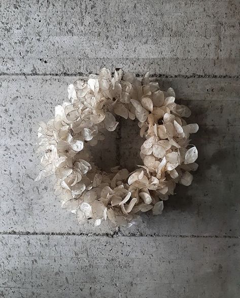 Lunaria Wreath, Interior Wreath, Dried Flower Wreath, Dried Wreath, Dried Flower Wreaths, Fall Thanksgiving Decor, Flower Arrangements Diy, Seasonal Wreaths, Floral Garland