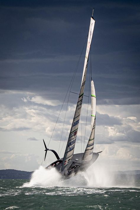 Sailing Photography, Sail World, America's Cup, Open Ocean, Americas Cup, Boat Design, Sailing Yacht, Tall Ships, Set Sail