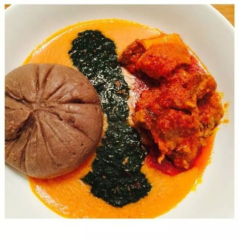 Amala (yam flour pate), gbegiri (beans sauce) & ewedu (African spinach) Nigeria Soup, Nigerian Soup, Nigeria Food, Native Foods, Food Delivery Service, West African Food, Yummy Dishes, Africa Food, African Cooking