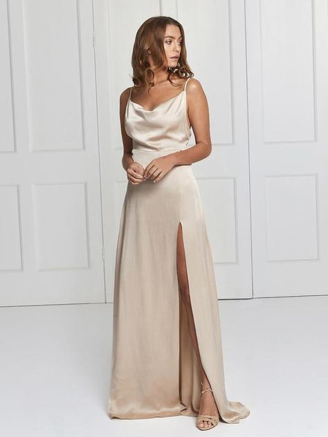 Champagne Slip Dress, Satin Bridesmaids Dress, Slip Dress Maxi, Satin Bridesmaids, Brown Bridesmaid Dresses, Champagne Bridesmaid, Champagne Bridesmaid Dresses, Bridesmaid Attire, Champagne Dress