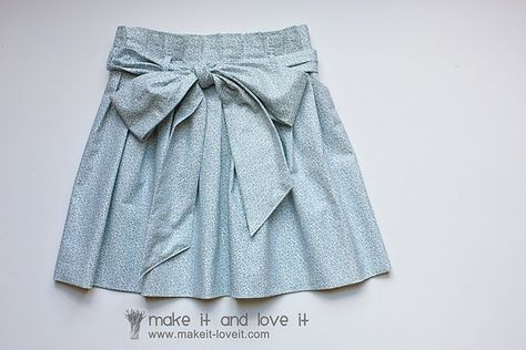 Paper bag skirt tutorial. Hidden Mistake, Pants Pattern Sewing, Girls Skirt Tutorial, Make Paper Bag, Girls Skirt Patterns, Paperbag Skirt, Bow Tie Pants, Pola Rok, Paper Bag Skirt