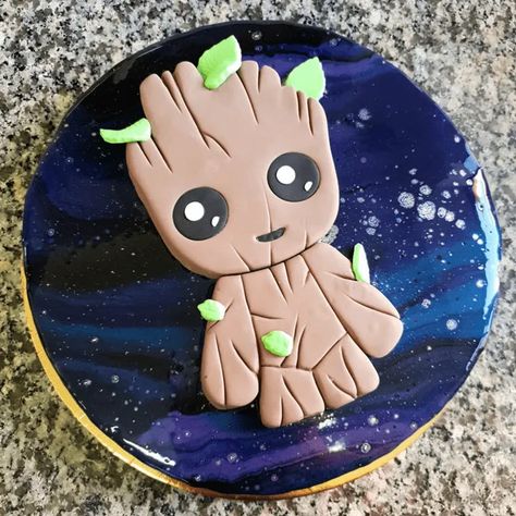 Groot Themed Birthday Party, Guardians Of The Galaxy Birthday Cake, Guardians Of The Galaxy Birthday Party, Galaxy Cake Design, Groot Birthday Party Ideas, Groot Cookies, Groot Birthday Cake, Galaxy Birthday Cake, Baby Groot Cake