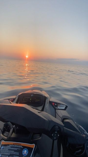 Yamaha Jet Ski, Snap Jetski, Jetski Sunset, Jetski Pictures, Jetski Aesthetic, Yamaha Jetski, Crete Island Greece, Jet Skies, Ski Aesthetic