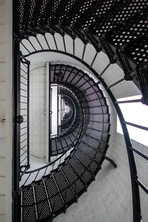 I love the look of the staircase inside the lighthouse in St Augustine Florida, the oldest continuously inhabited European settlement in the USA. #travel #StAugustine #FlHistoricCoast #USA #Florida #lighthouse #stairs #spiralstairs St Augustine Florida Photography, Lighthouse Interior, Silo Ideas, Lighthouse Stairs, Sea Hag, Haunted Locations, St Augustine Lighthouse, Interesting Architecture, Usa Florida