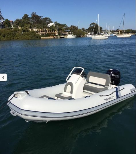 Highfield 390 Classic #highfield #390 #classic #tender #motorboat #dinghy #rubberboot #powerboat #RIB #zodiac #inflatable #rigidinflatable Zodiac Boats, Zodiac Boat, Futuristic Transport, Dinghy Boat, Rigid Inflatable Boat, Family Boats, Rubber Boat, Sport Fishing Boats, Inflatable Boats