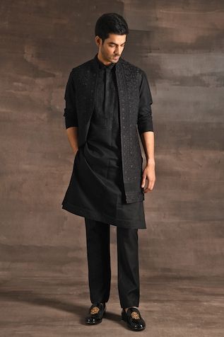 Buy Blue Georgette Embroidered Chikankari Embellished Kurta With Pant For Men by Contrast By Parth Online at Aza Fashions. Kurta For Boys Men, Black Kurta Jacket Men, Info Western For Men, Black Kurta With Jacket Men, Traditional Mens Outfit, Indo Western Black Outfit, Black Kurta With Nehru Jacket For Men, Kurta For Wedding For Men, Boys Kurta Design Mens Fashion New