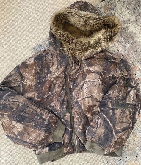 Hoodie And Jacket, Fur Tree, Yeezy Season, Camo Hoodie, Fits Clothes, 2000s Fashion Outfits, 문신 디자인, Ropa Diy, Camo Jacket