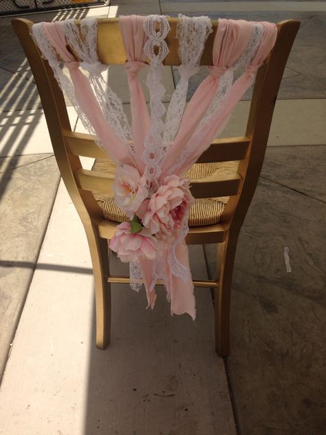 Mother To Be Chair Decorations, Mom To Be Chair Decoration Ideas, Mom To Be Chair, Baby Shower Chair, Cowboy Baby Shower, Wildflower Baby Shower, Outdoor Baby Shower, Cowboy Baby, Coed Baby Shower