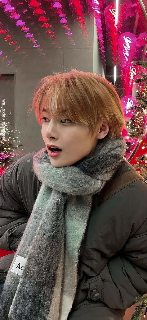 Straykids Jeongin, Stray Kids, Christmas, Red, Hair, Pins, Black