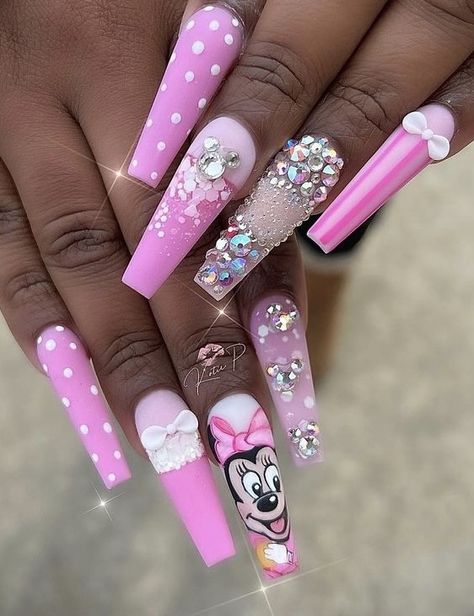 Minnie Mouse Nail Art, Pink Bling Nails, Mouse Nails, Minnie Mouse Nails, Disney Nail, Armani Hotel, Lace Nails, Nail Art Disney, Swarovski Nails