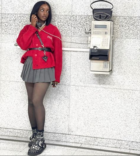 Skirt With Sweater Outfit Aesthetic, Pleated Skirt Cardigan Outfit, Delta Sigma Theta Founders Day Outfit, Flare Skirt Outfit, Twenty Fine, High Fashion Poses, Cute Professional Outfits, Pleated Skirt Outfit, Toga Pulla