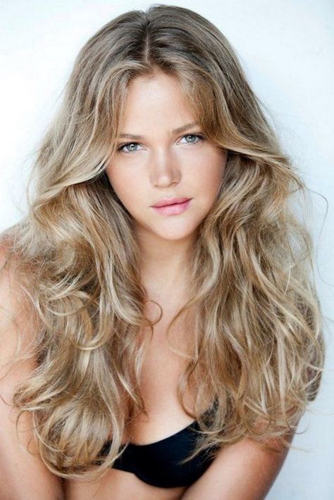 Dirty Blonde Hair Color Ideas, Blonde Lowlights, Hair Blond, Dirty Blonde Hair, Long Blonde, Dirty Blonde, Long Layered Hair, Long Blonde Hair, African Hairstyles