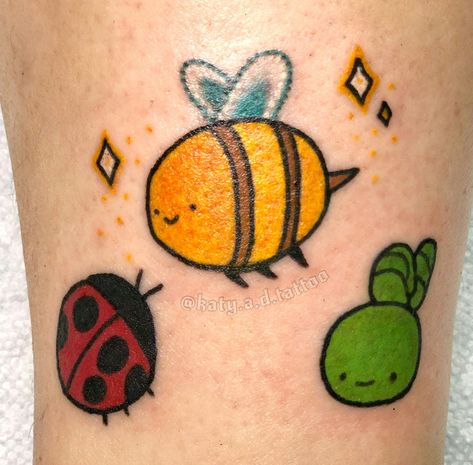 Adventure Time Snail Tattoo, Simple Adventure Time Tattoos, Adventure Time Matching Tattoos, Matching Adventure Time Tattoos, Adventure Time Tattoo Simple, Adventure Time Bee, Cute Adventure Time, Siblings Tattoo For 3, Adventure Time Tattoo