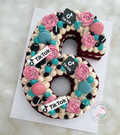 Tiktok Theme Cake, Tiktok Birthday Cake, Tiktok Cakes, Tiktok Theme, Tiktok Cake, Tiktok Party, Tiktok Birthday, Tiktok Followers, Number Cakes