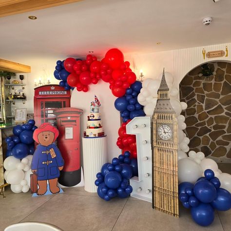 Yesterday, I had the pleasure of doing this Paddington setup. 🧸🎈 Thank you, @boshpartycutouts, for Paddington. He is so cute! 😍 #paddington #balloons #display #southeastlondon #kent Paddington Bear Party, London Party, Bear Birthday Party, Balloon Display, Teddy Bear Picnic, Paddington Bear, Bear Party, Bear Birthday, Baby Bear Baby Shower