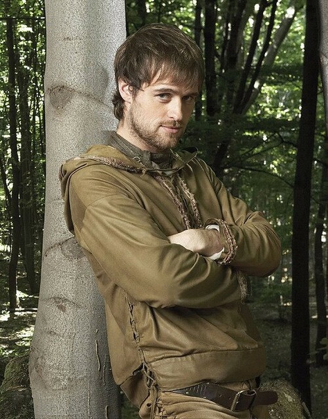 Jonas Armstrong as Robin Hood Jonas Armstrong, Robin Hood Bbc, Robin Hood, In The Forest, Celebrities Male, The Forest, Serie Tv, Soundtrack, Jon Snow