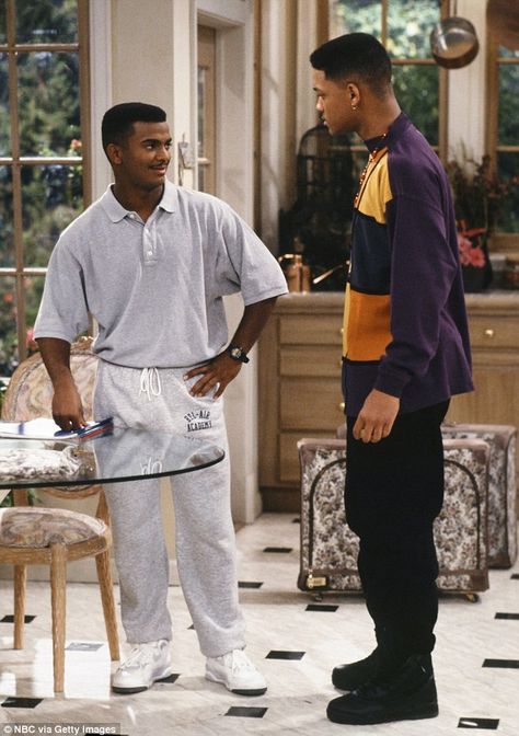 Alfonso Ribeiro as Carlton Banks and Will Smith as Will "The Fresh Prince" Smith in "The Fresh Prince of Bel-Air" (TV Series) Pharrell Williams Hat, Fresh Prince Outfits, Alfonso Ribeiro, Zapatillas Jordan Retro, 90s Urban Fashion, Style Année 90, Colorful Wardrobe, Fresh Prince Of Bel Air, Prince Of Bel Air